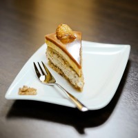 Brittle cake with honey from Milota 