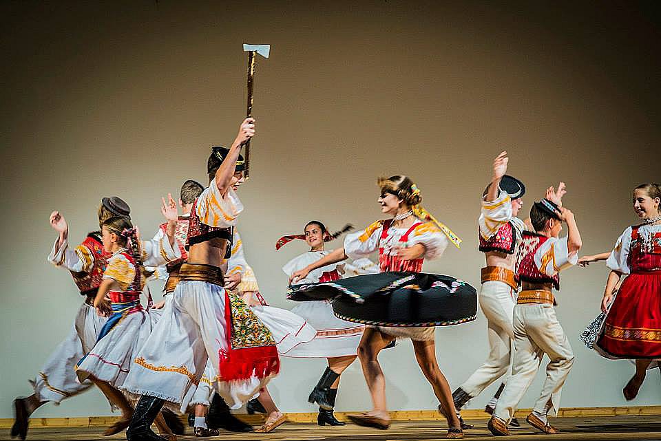 Duna Menti Folklórfesztivál